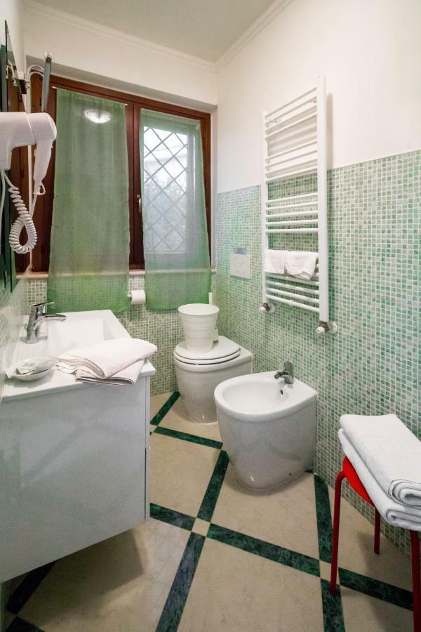 Il Bacio E La Nocciola Bed & Breakfast Labico Exterior photo